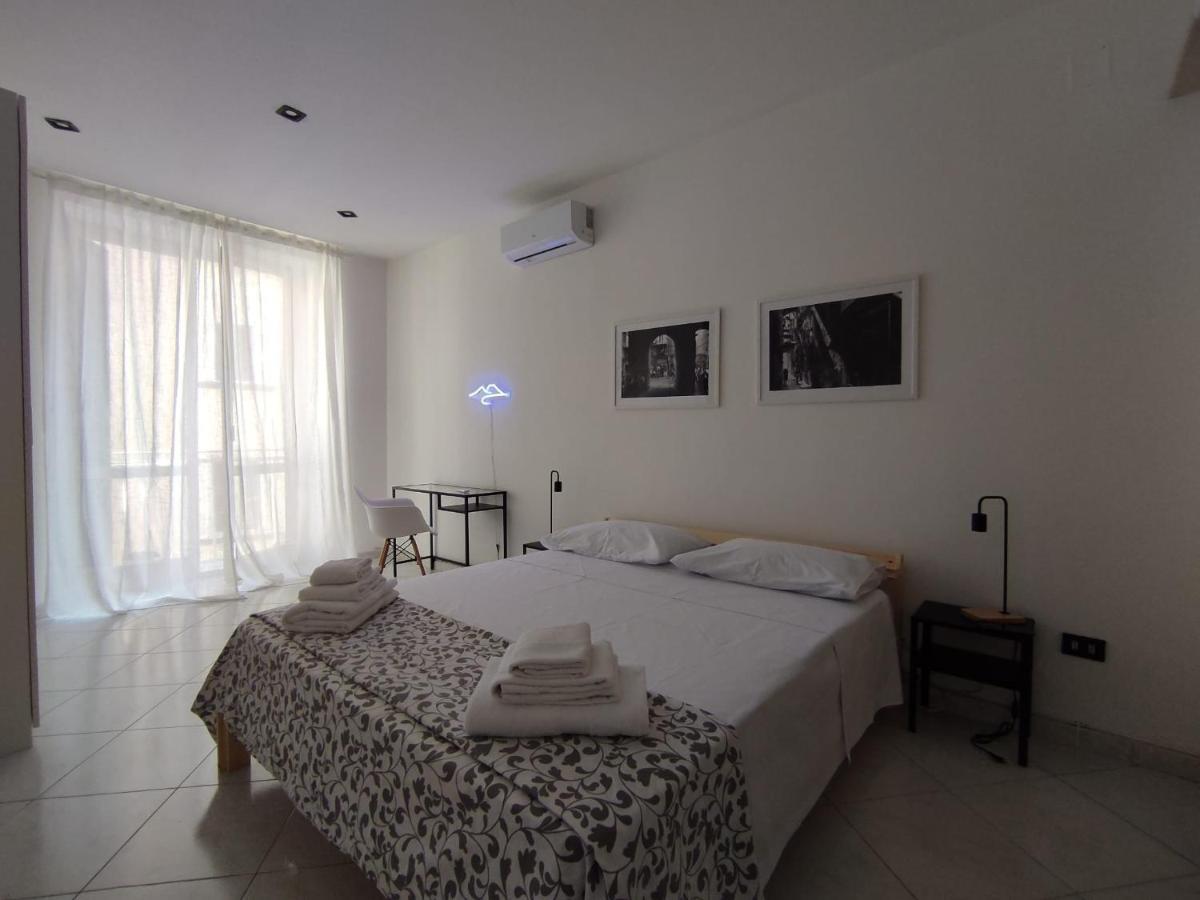 O'tuocc A Chiaia Appartement *